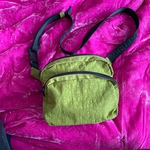 Baggu Fanny Pack in Avocado Green